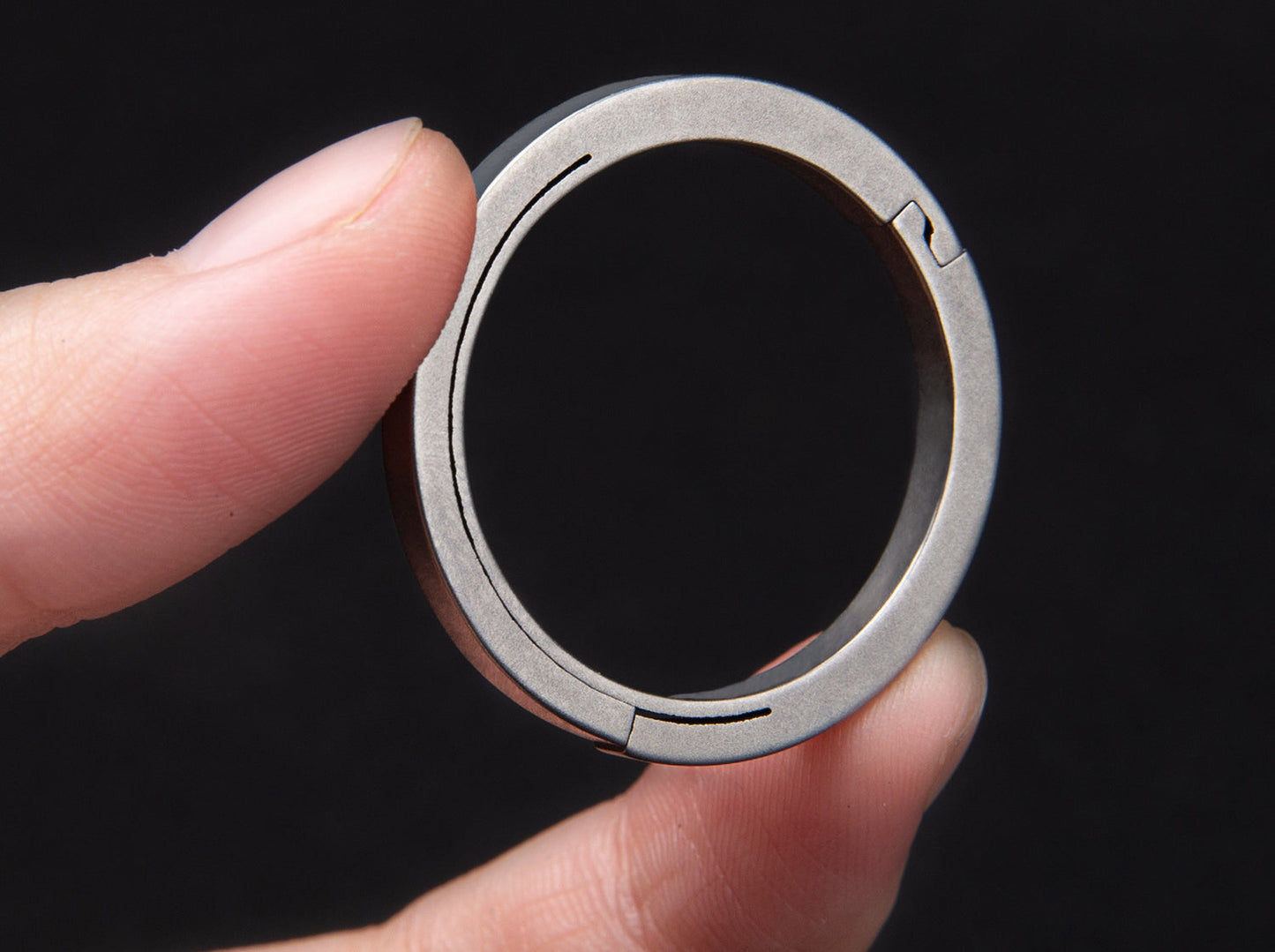 Titanium Alloy Key Rings Keychains Buckle Pendant Super Light Man Car Keychain for Male Creativity Gift Keyfobs Crafts Key Ring